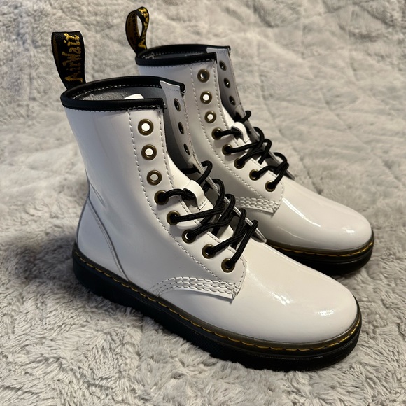New Dr. Martens Zavala Combat Boots White Patent Leather Women’s Size 6 - Picture 5 of 11
